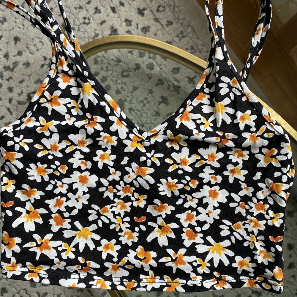 Urban Outfitters Floral Crop Top never worn